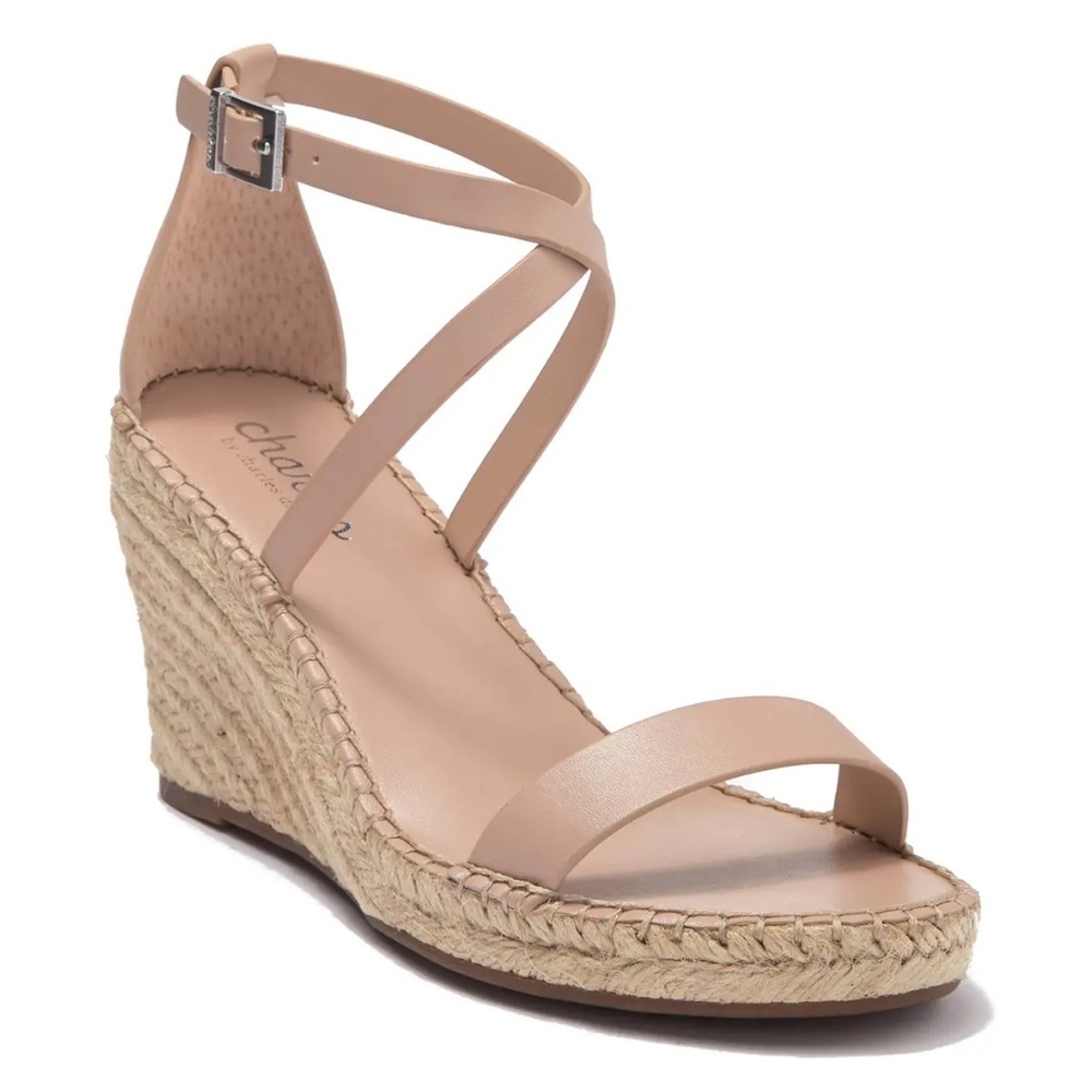 Brandnew Nola wedge sandals size 8, nude/tan color
